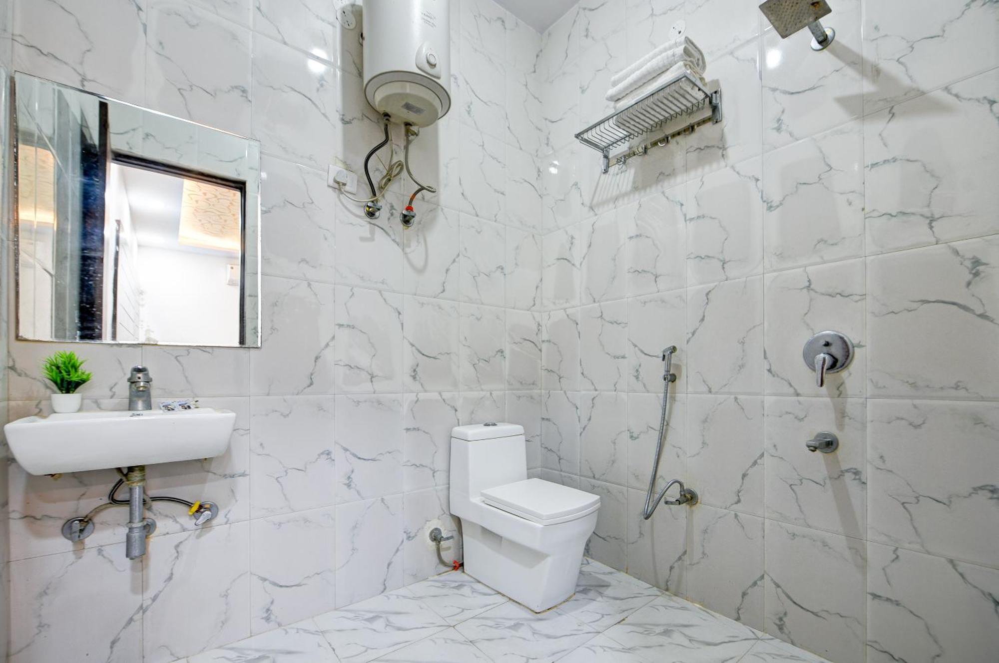 Airport Devrana Hotel 4*